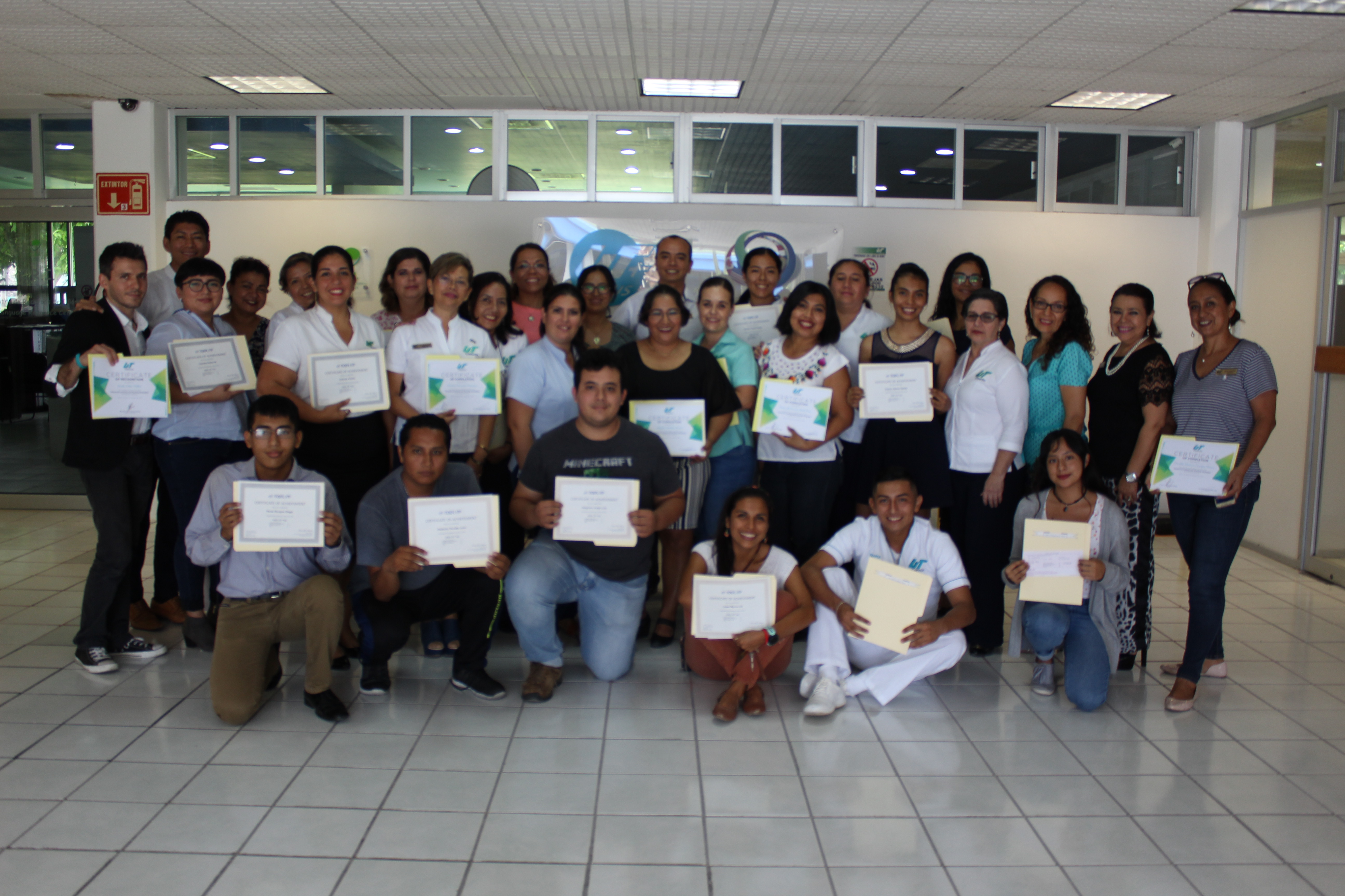 Entrega de Certificados TOEFL a Docentes UT Cancún